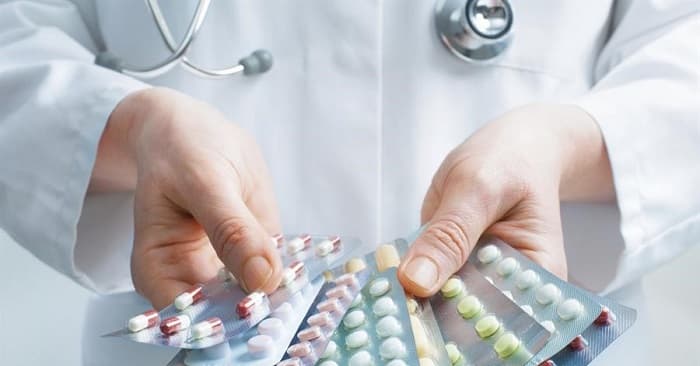 استفاده از دارو از روشهای درمانی در کلینیک درد